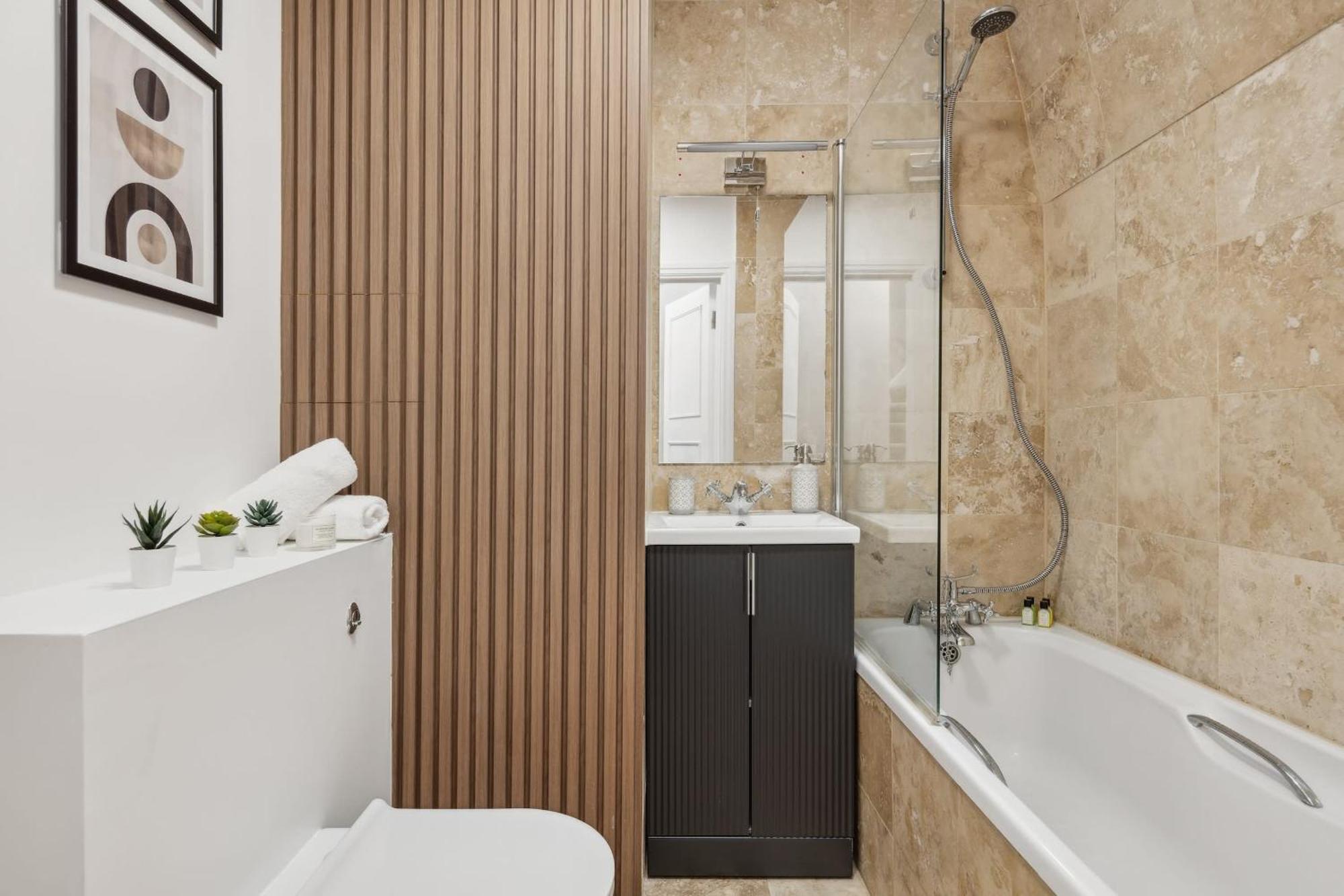 The Heart Of Westminster - 2Br - Cityapartmentstay Лондон Екстер'єр фото
