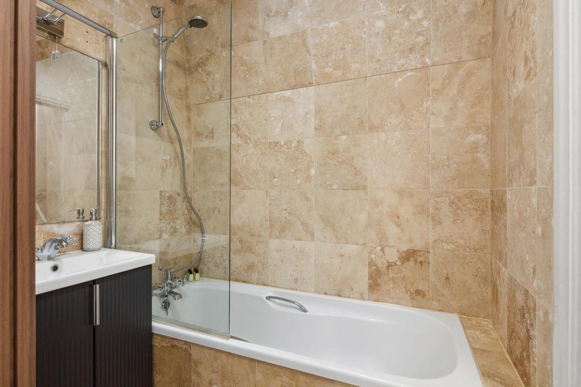The Heart Of Westminster - 2Br - Cityapartmentstay Лондон Екстер'єр фото